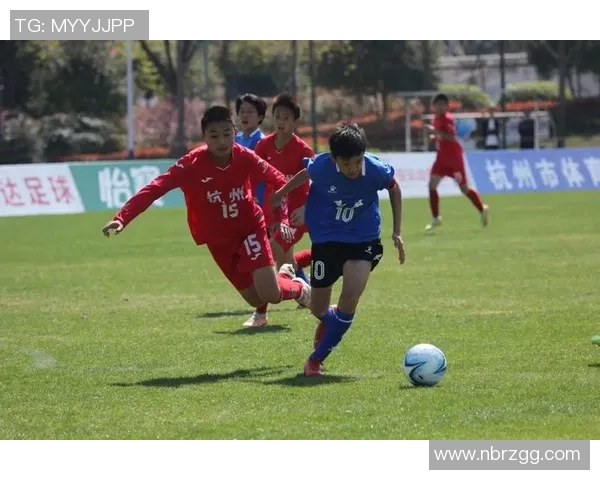 青少年足球发展新路径探索与实践促进青少年身心健康成长